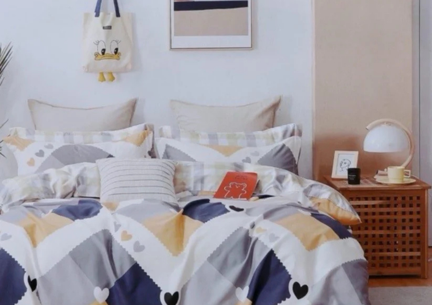 Ventoriaxen Premium King Size Bedsheet (108" x 108") - 400 TC