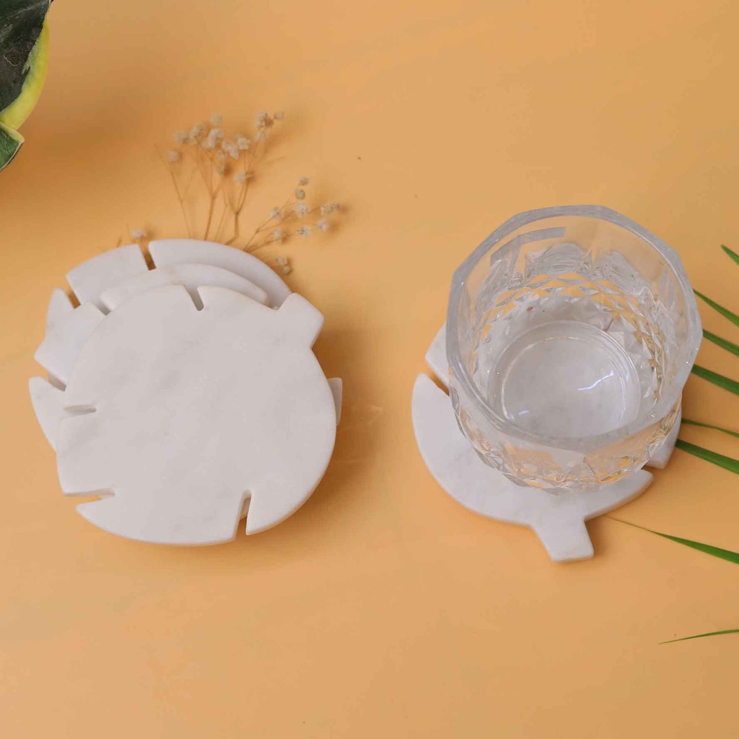 Leaf Marble Coasters- Set of 4 (Marble)