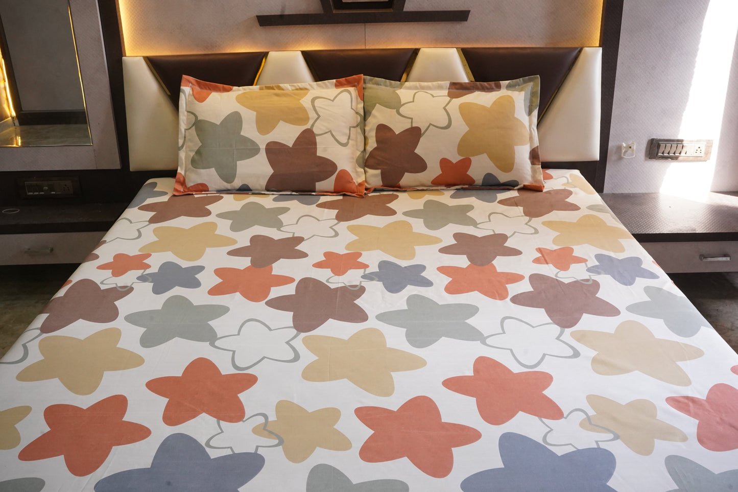 Premium King Size Bedsheet (108" x 108"): 400 TC