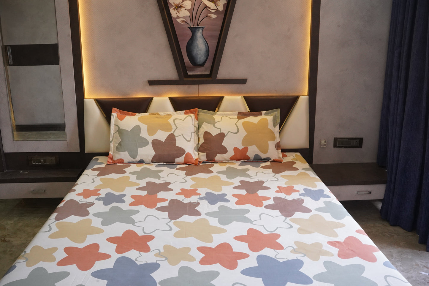 Premium King Size Bedsheet (108" x 108"): 400 TC