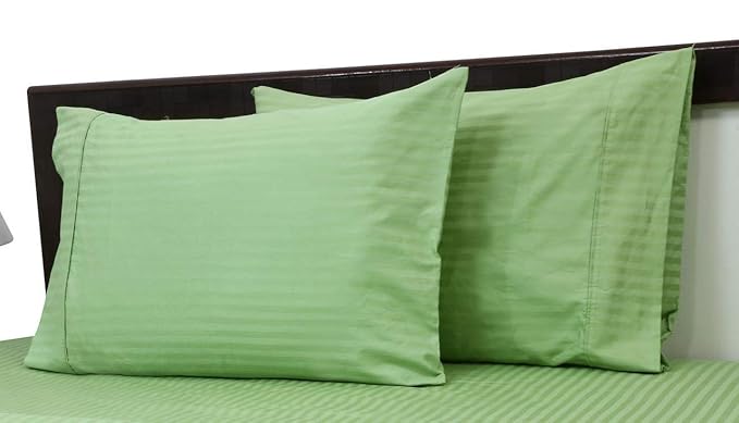 Ventoriah Premium Queen Size Bedsheet (90" x 100") 300 TC