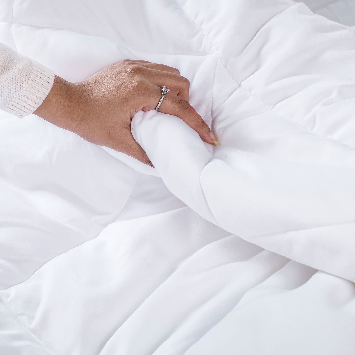 Auretta Premium All Weather Quilt/Comforter